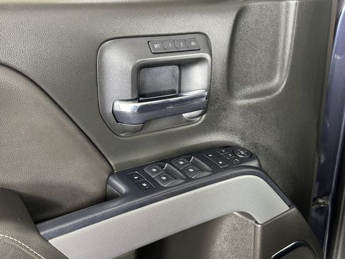 Used 2018 Chevrolet Silverado 1500 LTZ Z71 w/ Centennial Edition image 27