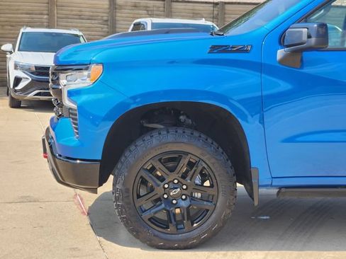 Used 2024 Chevrolet Silverado 1500 LT Trail Boss w/ Convenience Package II AWD/4WD image 16