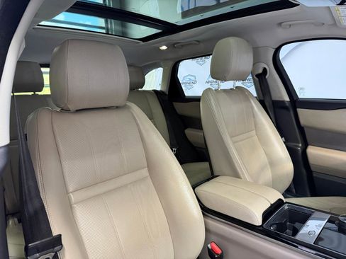 Used 2020 Land Rover Range Rover Velar S image 28