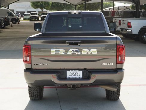 Used 2025 RAM 2500 Laramie AWD/4WD image 4