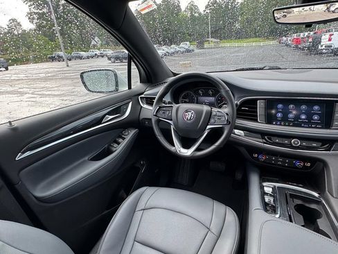 Used 2022 Buick Enclave Essence w/ Experience Buick Package FWD image 27