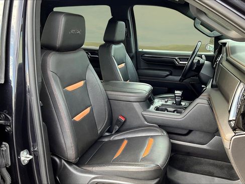 Used 2023 GMC Sierra 1500 AT4 image 21