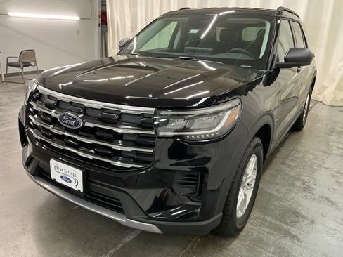 New 2026 Ford Explorer Active AWD/4WD image 9