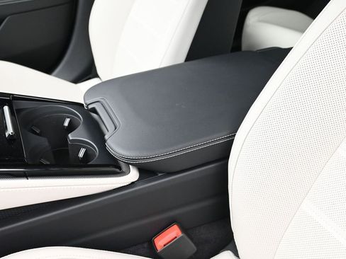 Certified 2026 Porsche Panamera image 20