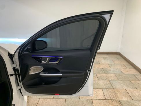 Used 2024 Mercedes-Benz C 300 4MATIC Sedan w/ Pinnacle Trim Package image 57