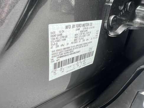 Used 2025 Ford Explorer ST w/ Sun And Sound Package AWD/4WD image 39