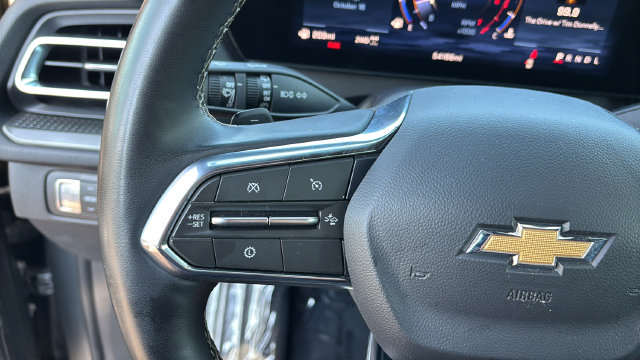 Used 2025 Chevrolet Traverse LT AWD/4WD image 22