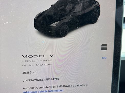 Used 2023 Tesla Model Y Long Range image 8