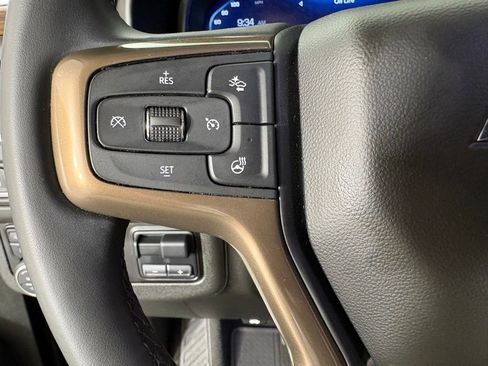 Used 2024 Chevrolet Suburban High Country AWD/4WD image 27