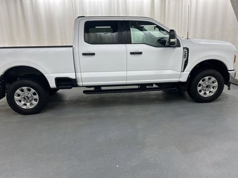 Used 2024 Ford F350 XLT image 6