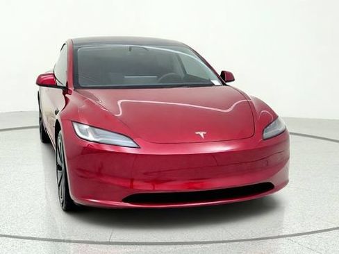 Used 2025 Tesla Model 3 RWD image 2
