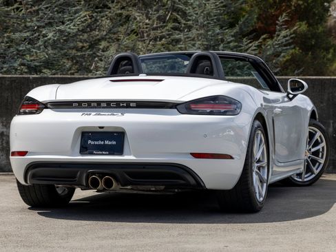 Certified 2024 Porsche 718 Boxster S RWD image 11