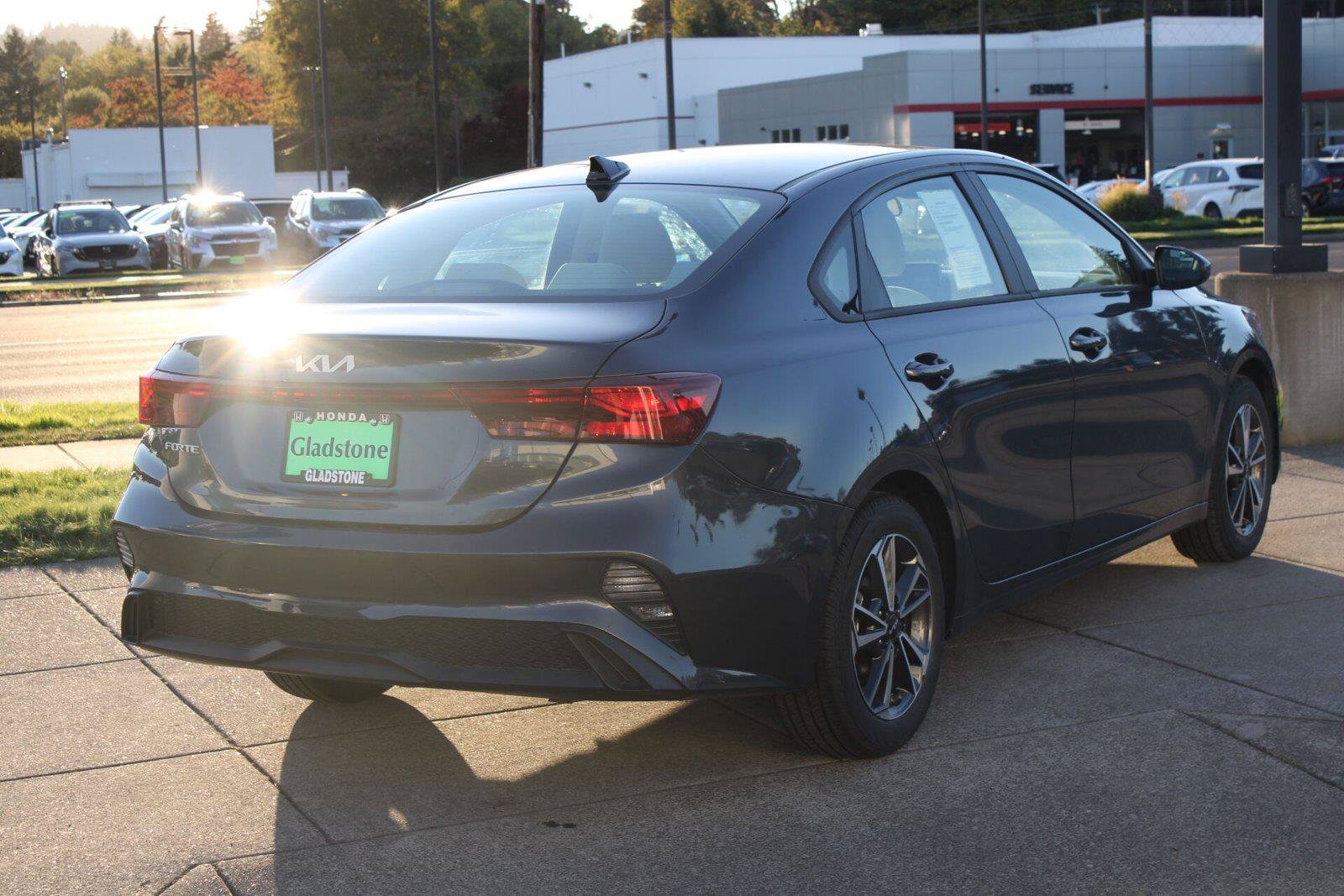 Used 2023 Kia Forte LXS FWD image 5