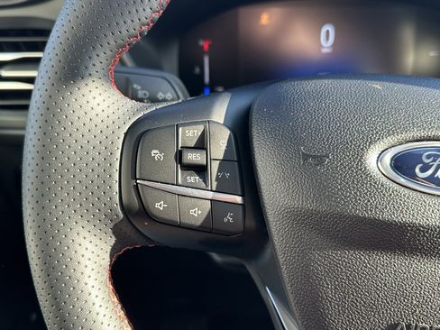 Used 2025 Ford Escape ST-Line Select w/ Tech Pack #1 image 27