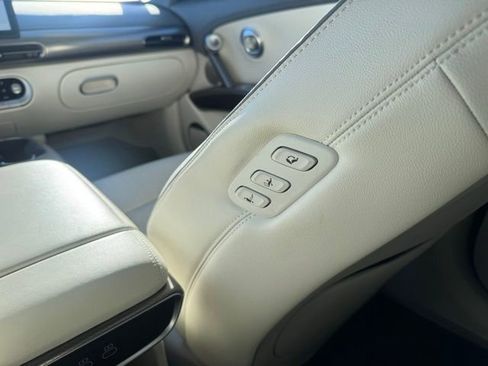 Used 2023 Genesis GV60 Advanced image 43