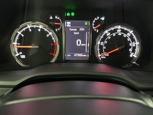 Used 2020 Toyota 4Runner Venture image 14