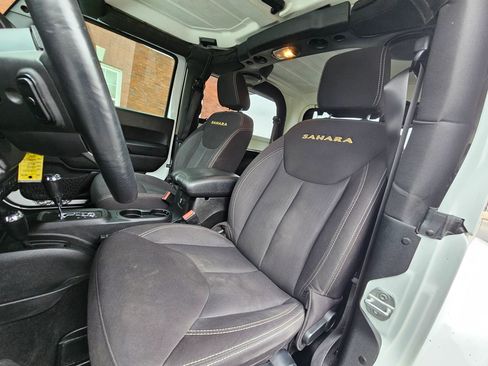 Used 2014 Jeep Wrangler Sahara w/ Dual Top Group image 26