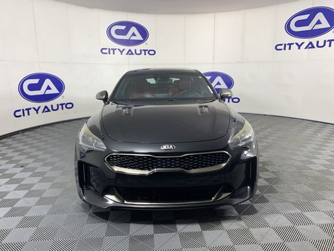 Used 2018 Kia Stinger GT2 AWD/4WD image 9