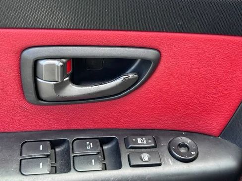 Used 2011 Kia Soul Sport FWD image 30