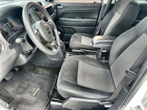 Used 2016 Jeep Patriot Sport w/ Power Value Group image 24