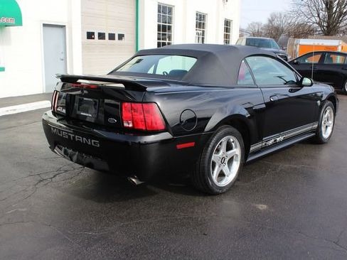 Used 2004 Ford Mustang GT image 10