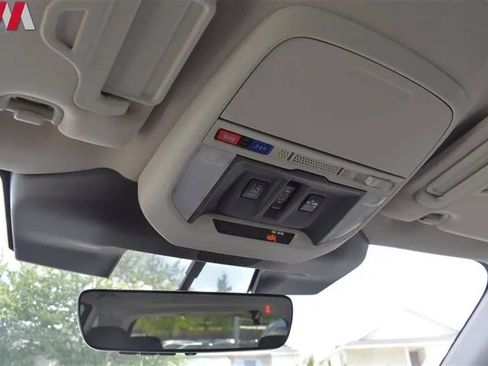 Used 2022 Subaru Forester Touring AWD/4WD image 18
