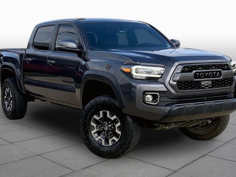 Used 2023 Toyota Tacoma TRD Off-Road AWD/4WD image 3
