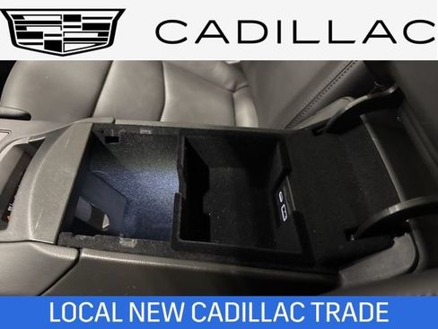 Used 2025 Cadillac XT6 Premium Luxury w/ Technology Package AWD/4WD image 27