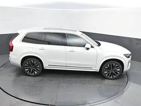 New 2026 Volvo XC90 B6 Plus w/ Protection Package Premier AWD/4WD image 28