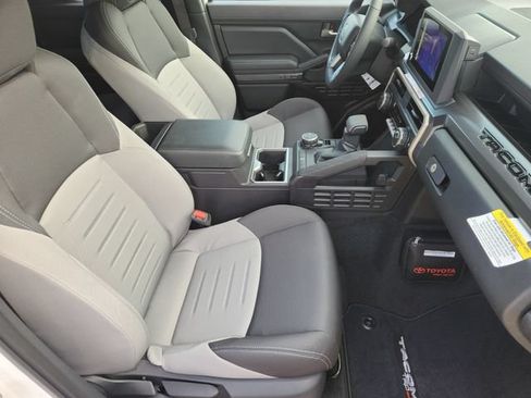 New 2026 Toyota Tacoma TRD Off-Road AWD/4WD image 12