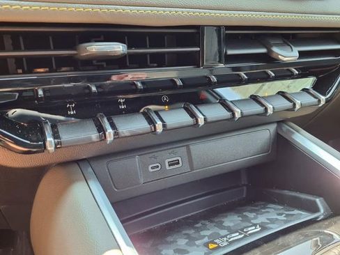 New 2025 Chevrolet Colorado ZR2 image 35