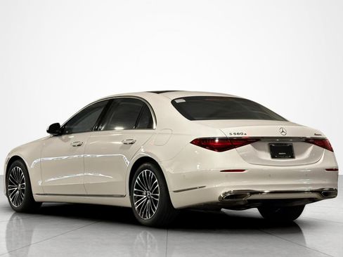New 2026 Mercedes-Benz S 580e 4MATIC Sedan image 3
