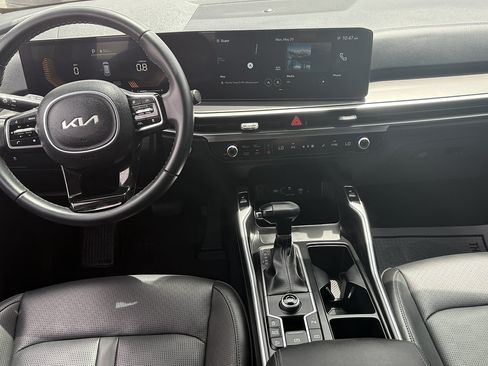 Used 2025 Kia Sorento S w/ Panoramic Sunroof Package FWD image 21