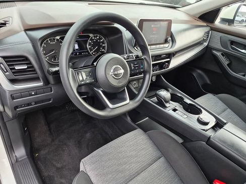 Used 2023 Nissan Rogue SV AWD/4WD image 10