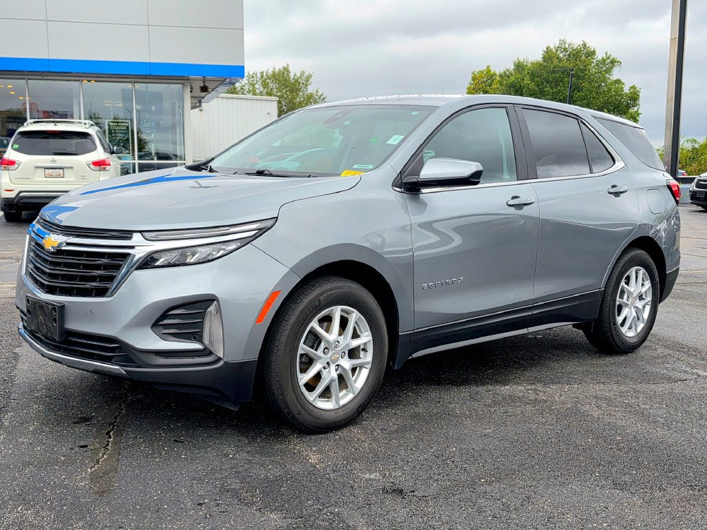 Used 2024 Chevrolet Equinox LT FWD image 2