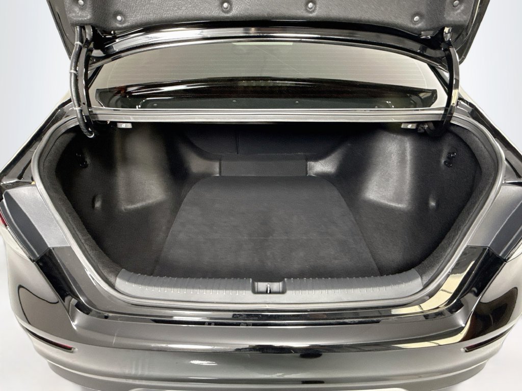 Certified 2024 Honda Accord EX image 28