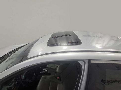 Used 2011 Honda Accord EX-L image 16