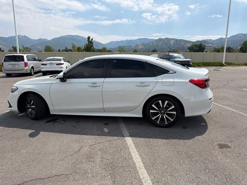 Used 2024 Honda Civic EX image 10