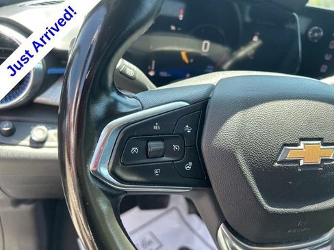 Used 2024 Chevrolet Trax LT w/ Driver Confidence Package FWD image 17