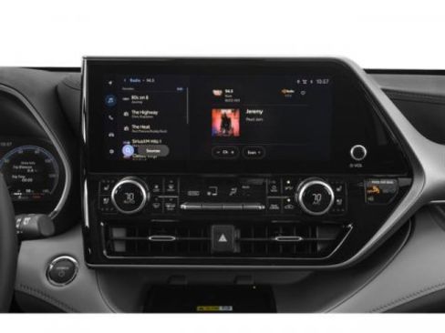 Used 2023 Toyota Highlander Limited image 10