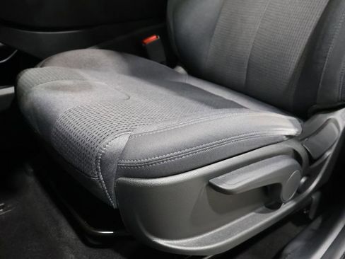 Used 2023 Hyundai Santa Fe SE image 11