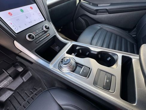 Used 2024 Ford Edge SEL w/ Convenience Package image 28