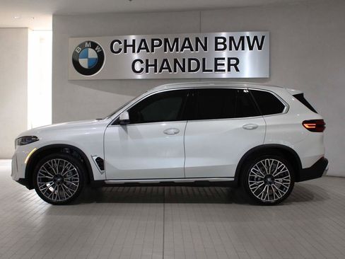 Used 2026 BMW X5 xDrive40i image 3