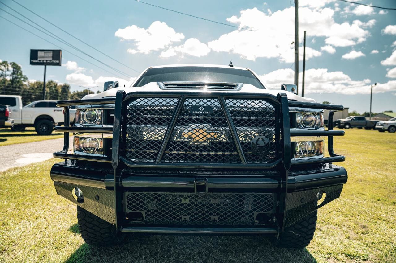 Used 2019 Chevrolet Silverado 2500 LTZ w/ Duramax Plus Package AWD/4WD image 2