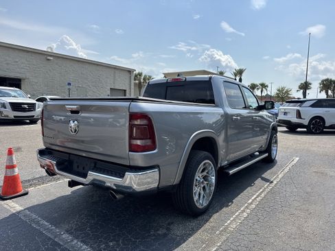 Used 2019 RAM 1500 Laramie RWD image 3