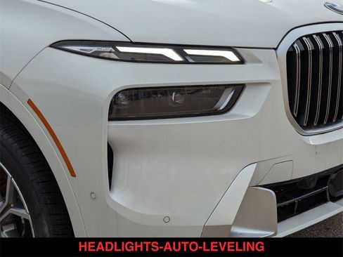 New 2025 BMW X7 xDrive40i w/ Premium Package image 9
