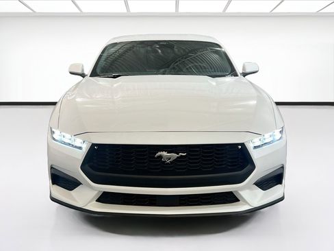 Used 2024 Ford Mustang Coupe RWD image 2