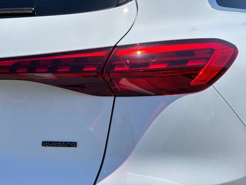 New 2025 Audi Q5 Premium Plus AWD/4WD image 23