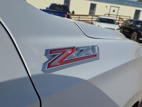 Used 2021 Chevrolet Tahoe Z71 w/ Z71 Signature Package image 8