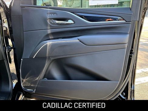 Certified 2023 Cadillac Escalade Sport w/ LPO, ONYX Package AWD/4WD image 21